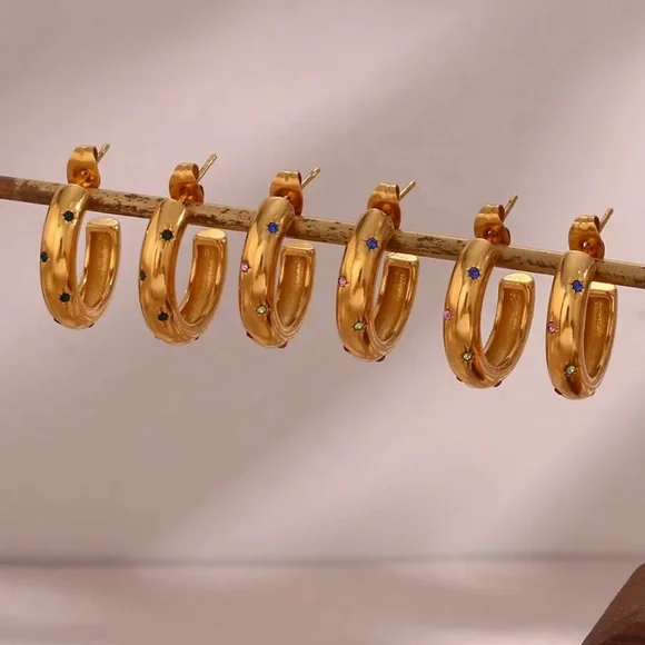 New 18K Gold Shining Star Shape Hoop Earrings, wonderful Earrings, wow Earrings - Picture 5 of 6